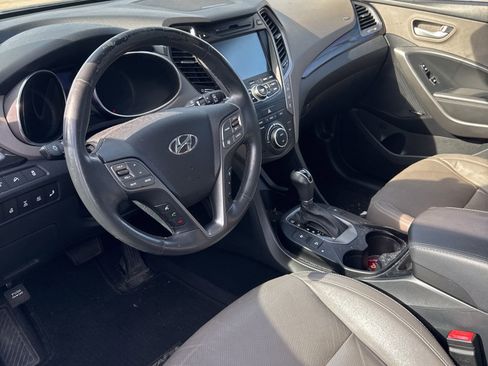 Used 2016 Hyundai Santa Fe SE w/ Option Group 03 image 5