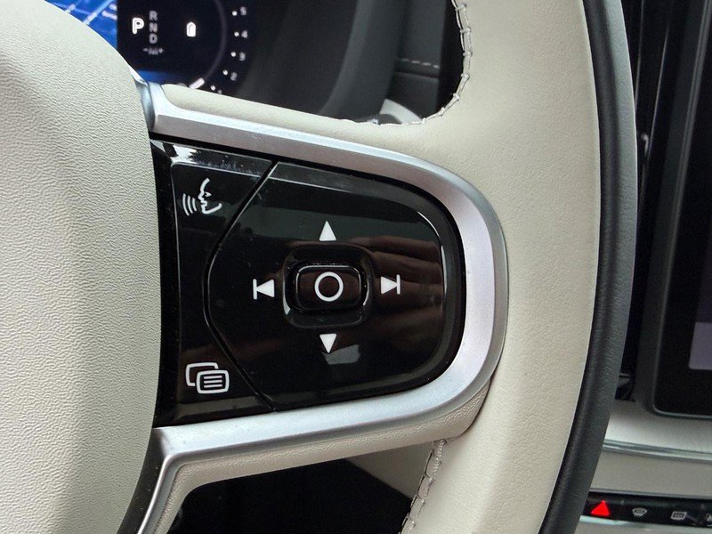 Used 2026 Volvo XC60 B5 Ultra AWD/4WD image 20