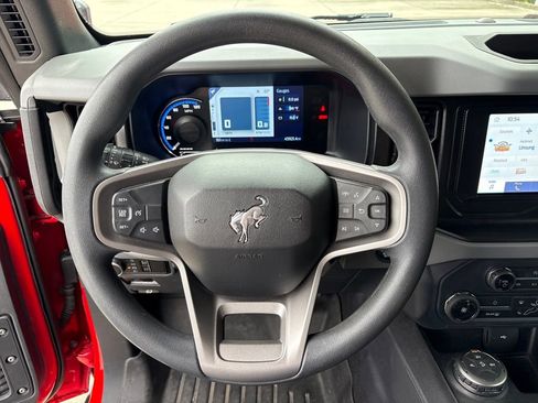 Used 2022 Ford Bronco 2-Door image 18