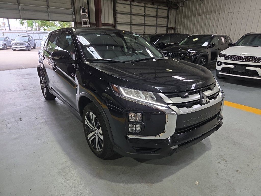Used 2025 Mitsubishi Outlander Sport SE AWD/4WD image 6