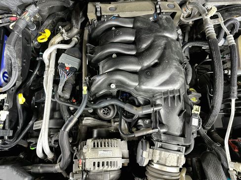 Used 2017 Jeep Wrangler Unlimited Sport AWD/4WD image 31
