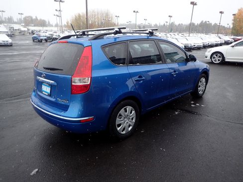 Used 2010 Hyundai Elantra SE w/ Popular Equipment Pkg 2 image 5