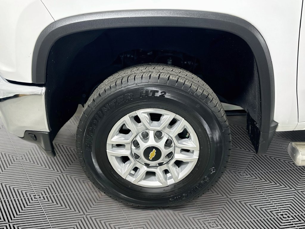 Used 2021 Chevrolet Silverado 2500 LT w/ Convenience Package AWD/4WD image 24