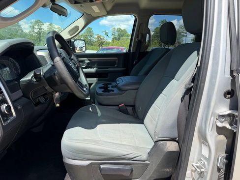 Used 2018 RAM 1500 Classic SLT RWD image 7