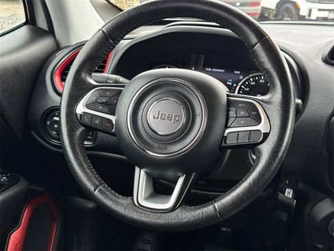 Used 2021 Jeep Renegade Trailhawk image 23