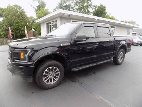 Used 2018 Ford F150 XLT w/ Equipment Group 302A Luxury AWD/4WD image 10