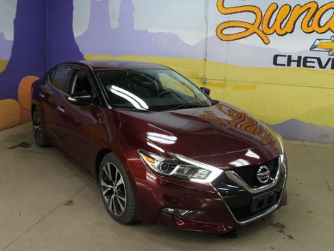 Used 2018 Nissan Maxima 3.5 SV FWD image 2