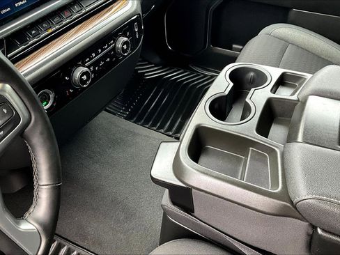 Used 2023 Chevrolet Silverado 1500 LT image 11