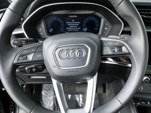 Used 2025 Audi Q3 2.0T Premium w/ Convenience Package image 8