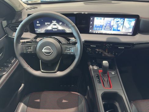 New 2026 Nissan Kicks SR w/ Cold Weather Package image 12