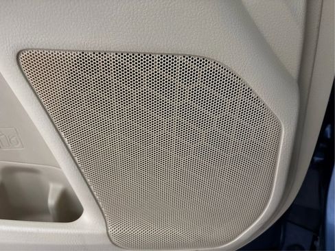 Used 2018 Toyota Highlander XLE image 41