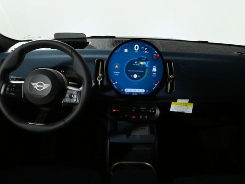 Used 2025 MINI Cooper Countryman S w/ Comfort Package Max image 17