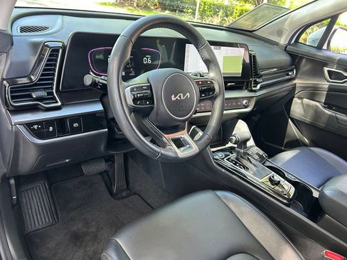 Used 2024 Kia Sportage EX FWD image 18