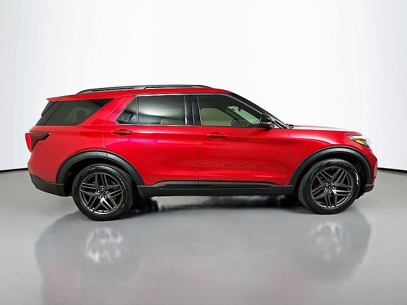 Used 2025 Ford Explorer ST w/ Sun And Sound Package AWD/4WD image 8
