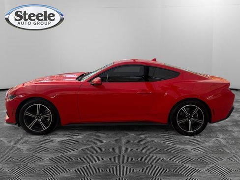 Used 2025 Ford Mustang Coupe image 2