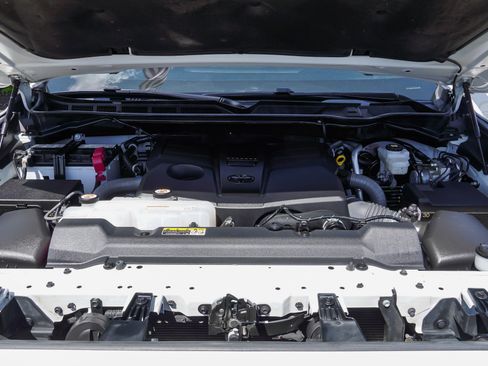 Used 2024 Toyota Tundra SR5 w/ SR5 Premium Package AWD/4WD image 15