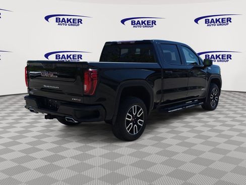Used 2024 GMC Sierra 1500 AT4 w/ Technology Package AWD/4WD image 5