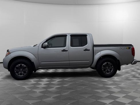 Used 2019 Nissan Frontier PRO-4X image 4
