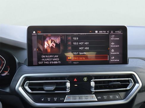 Used 2025 BMW X4 xDrive30i image 23