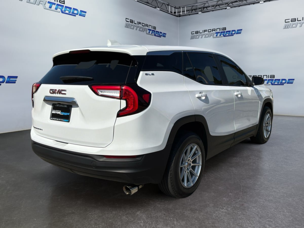 Used 2022 GMC Terrain SLE FWD image 5