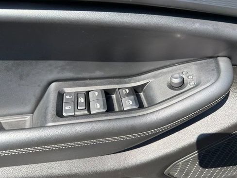 Used 2024 Jeep Grand Cherokee L Laredo AWD/4WD image 11