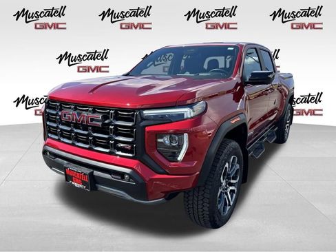 Used 2023 GMC Canyon AT4 w/ AT4 Premium Package AWD/4WD image 8