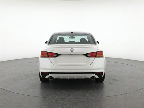Used 2025 Nissan Altima 2.5 SV image 7