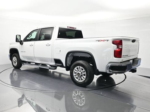 Used 2025 Chevrolet Silverado 2500 LT w/ Convenience Package AWD/4WD image 7