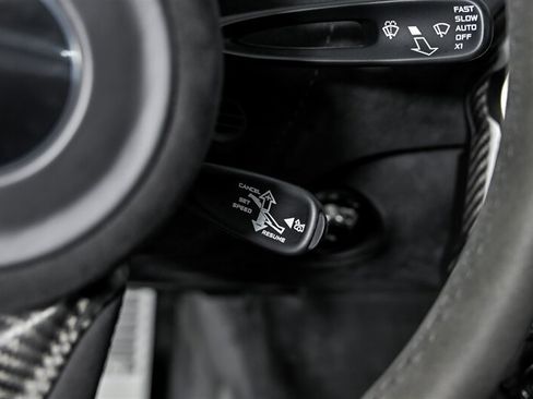Used 2018 McLaren 720S RWD image 30