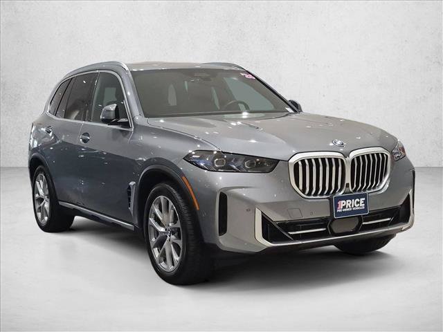 Certified 2026 BMW X5 xDrive50e AWD/4WD image 3