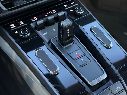 Certified 2021 Porsche 911 Carrera image 23