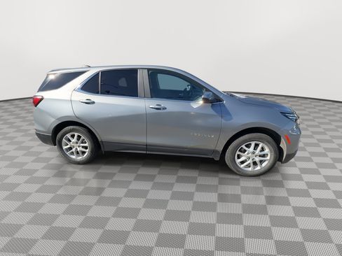 Used 2023 Chevrolet Equinox LT AWD/4WD image 9