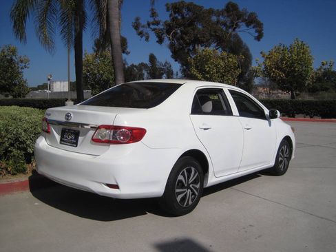 Used 2013 Toyota Corolla L FWD image 4
