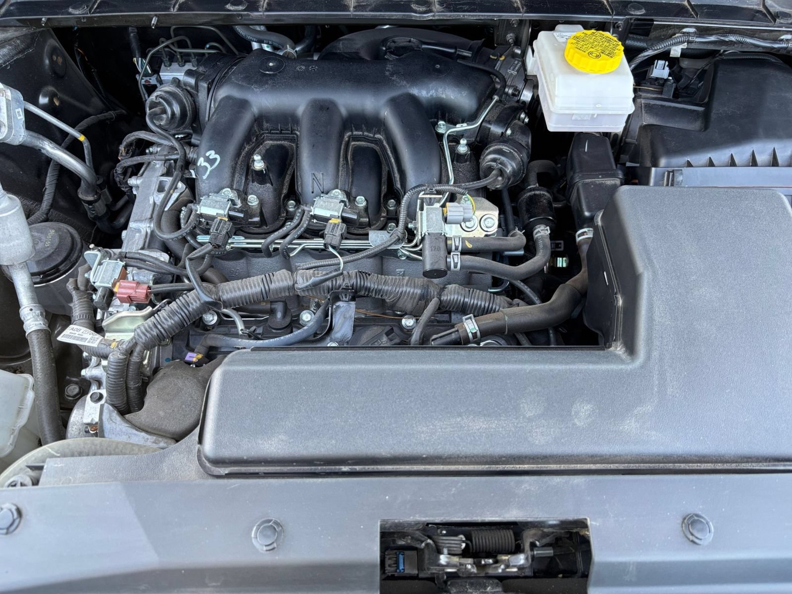 Used 2025 Nissan Pathfinder SV FWD image 34