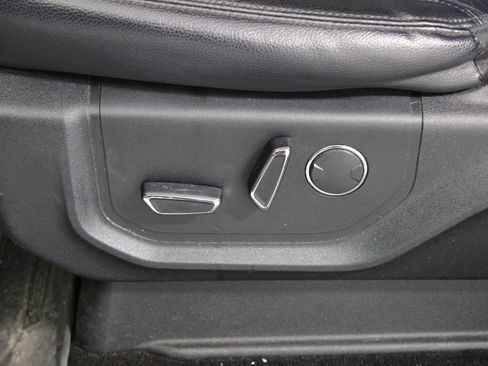 Used 2018 Ford Expedition XLT w/ Equipment Group 202A image 18