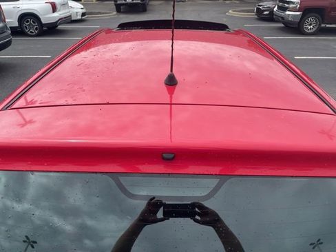 Used 2005 Toyota Matrix XR FWD image 5