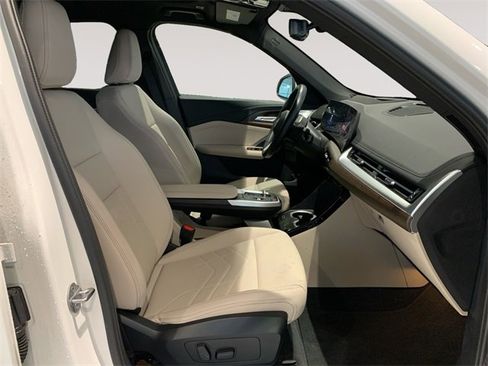 Certified 2024 BMW X1 xDrive28i w/ Premium Package image 15