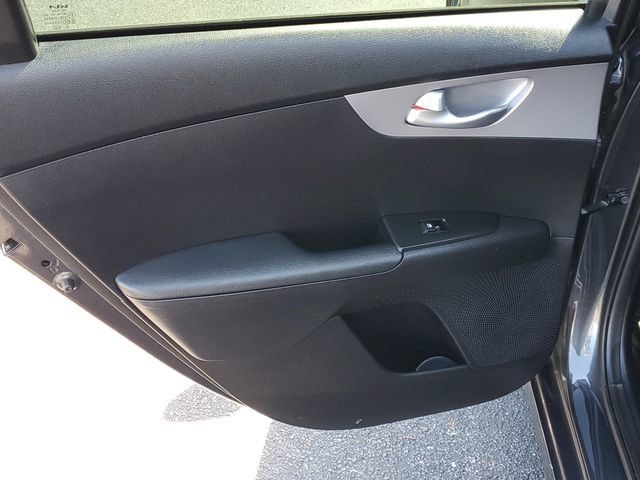 Used 2023 Kia Forte LXS FWD image 16
