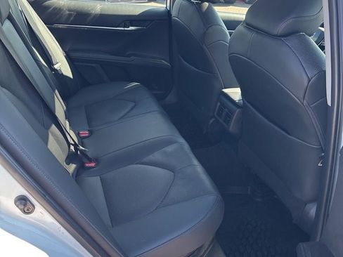 Used 2022 Toyota Camry XLE w/ Navigation Upgrade Package FWD image 24