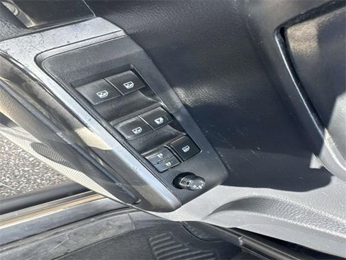 Used 2019 Toyota Tacoma SR5 image 18