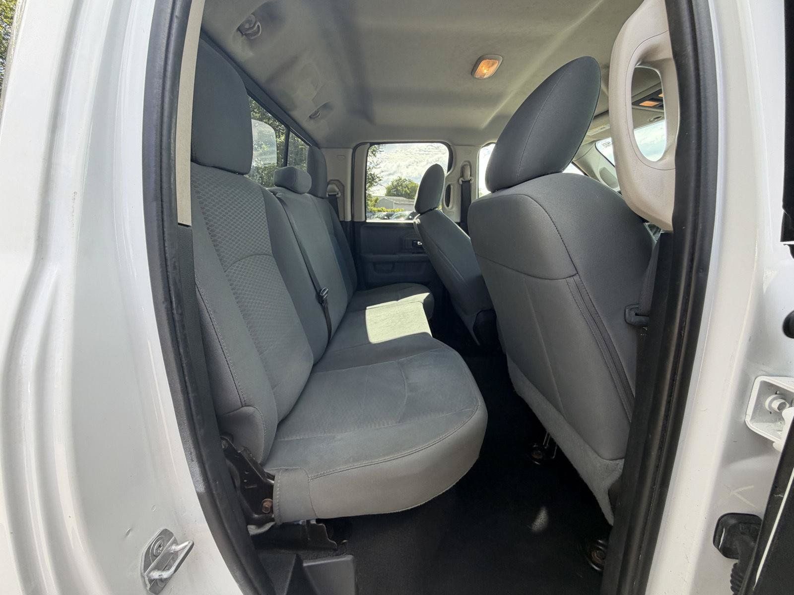 Used 2016 RAM 1500 Classic SLT AWD/4WD image 22