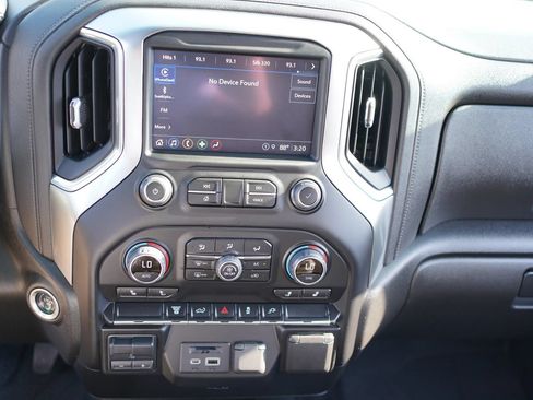 Used 2022 Chevrolet Silverado 2500 LTZ AWD/4WD image 22