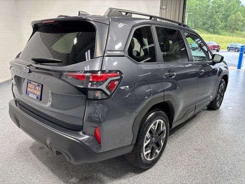 Used 2025 Subaru Forester Premium AWD/4WD image 7