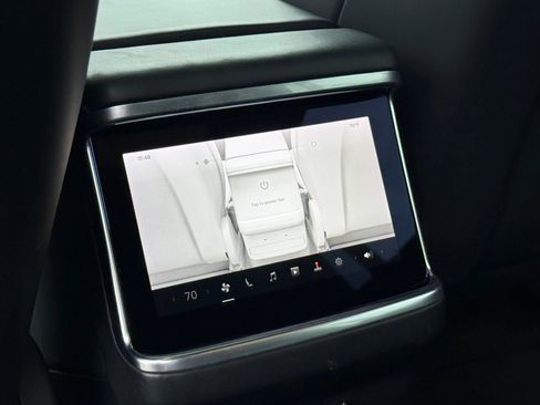 Used 2022 Tesla Model X image 15