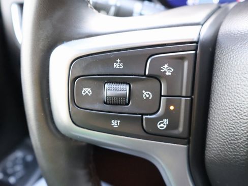 Certified 2024 Chevrolet Suburban Z71 w/ Luxury Package image 18