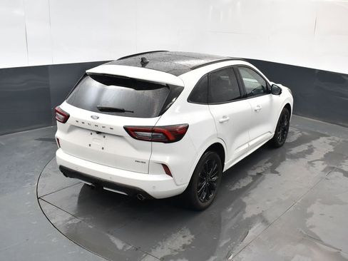 Used 2024 Ford Escape ST-Line Elite w/ Premium Technology Package image 32