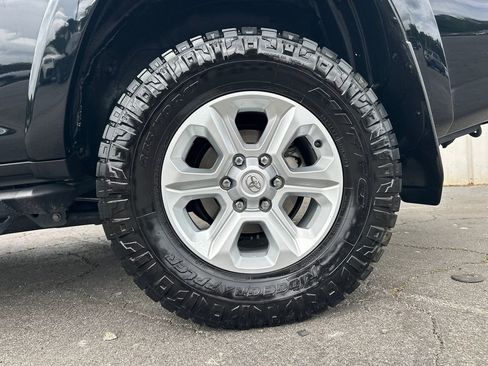 Used 2023 Toyota 4Runner SR5 Premium w/ Moonroof Package AWD/4WD image 20