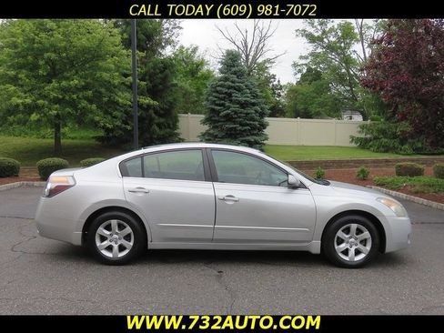 Used 2009 Nissan Altima 2.5 SL w/ SL Pkg FWD image 4