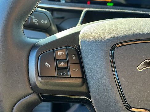 Used 2021 Ford Mustang Mach-E Premium image 15