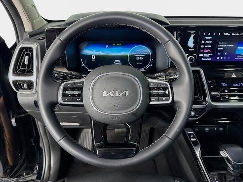 Certified 2023 Kia Sorento SX image 12